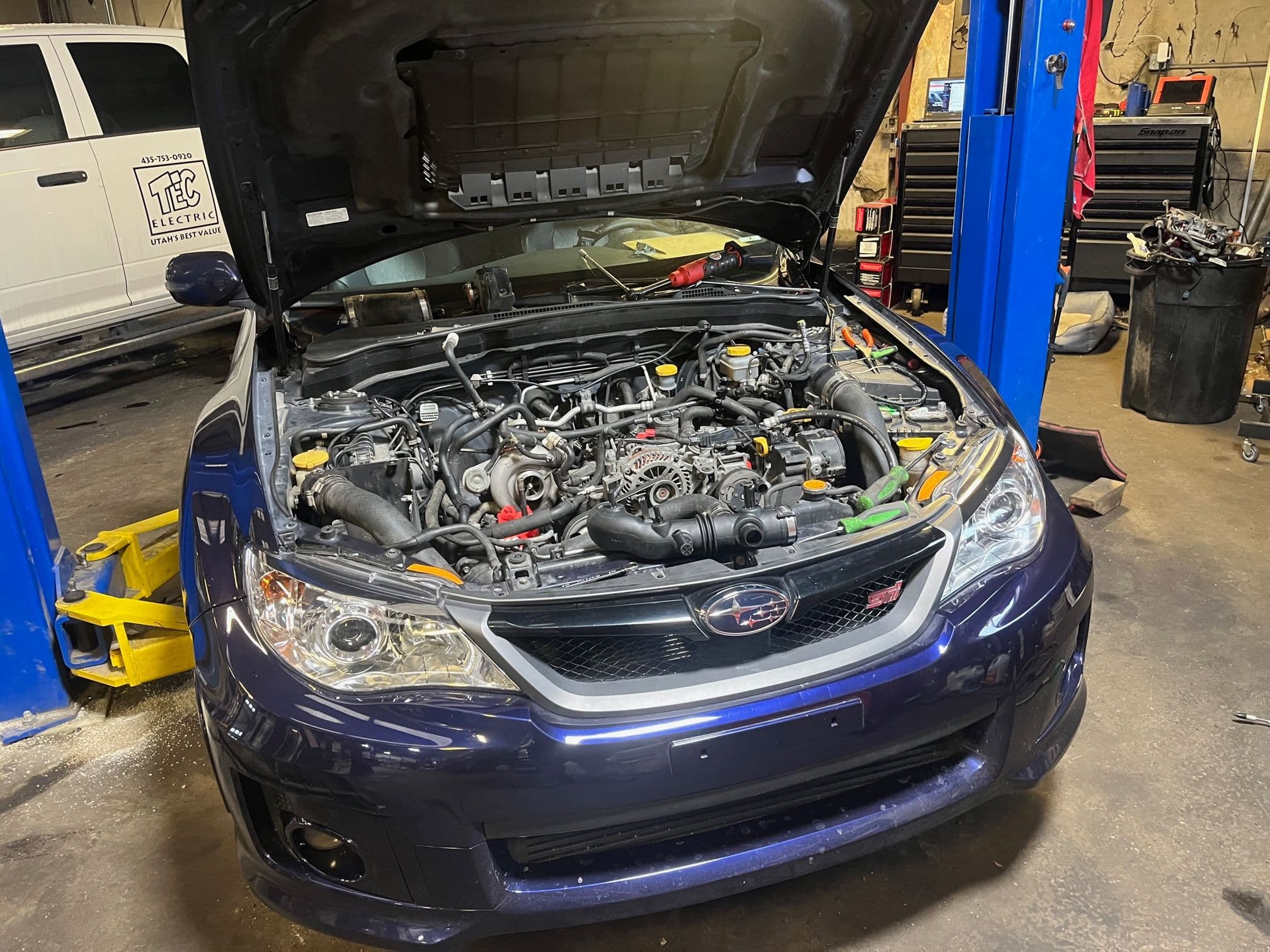 Subaru Impreza WRX  STI 2013 2.5